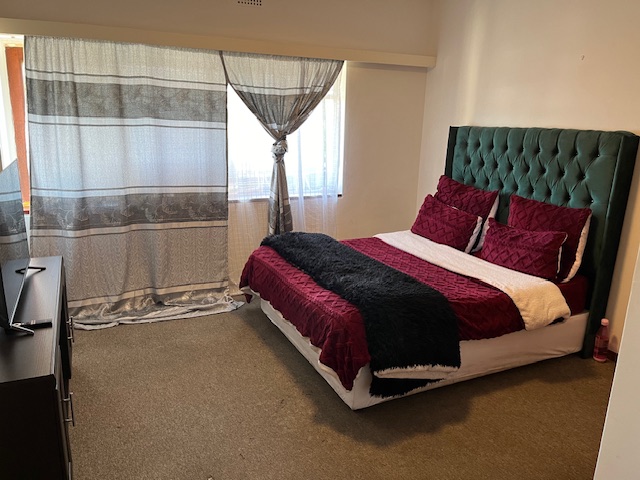 To Let 1 Bedroom Property for Rent in Oostersee Western Cape